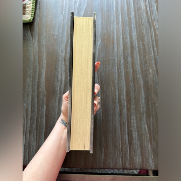 Crescendo by Becca Fitzpatrick Hardcover - Picture 3 of 3